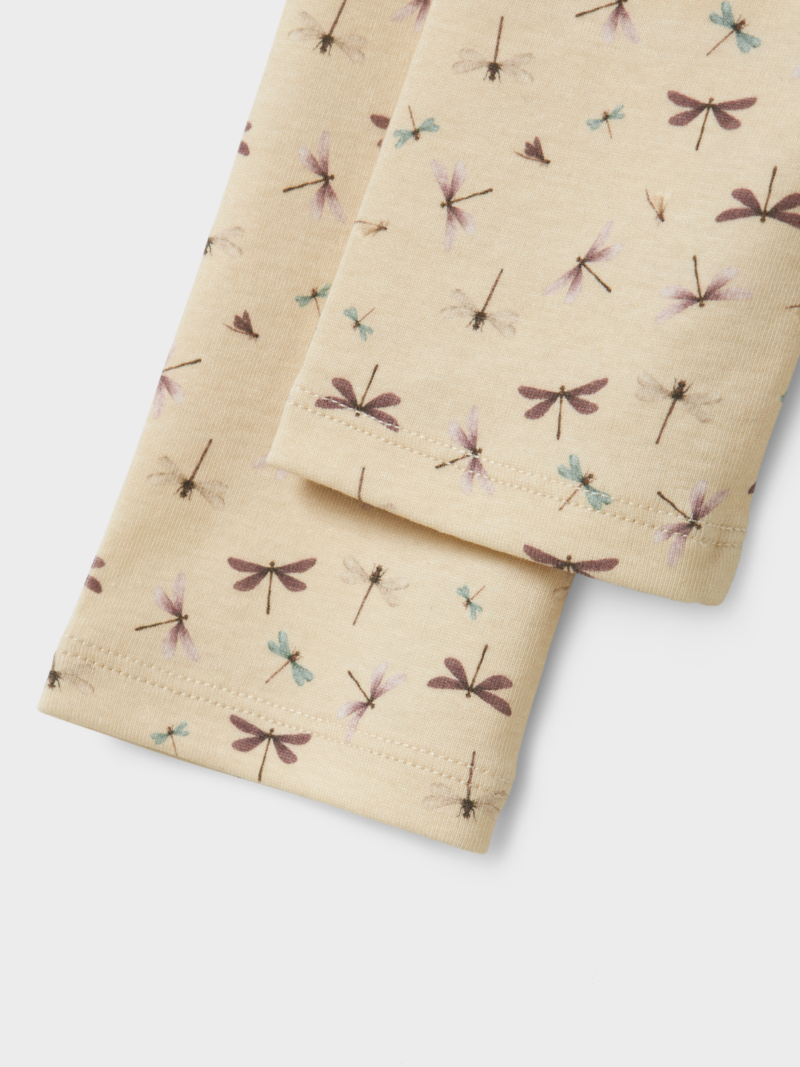 model_shot-front_full